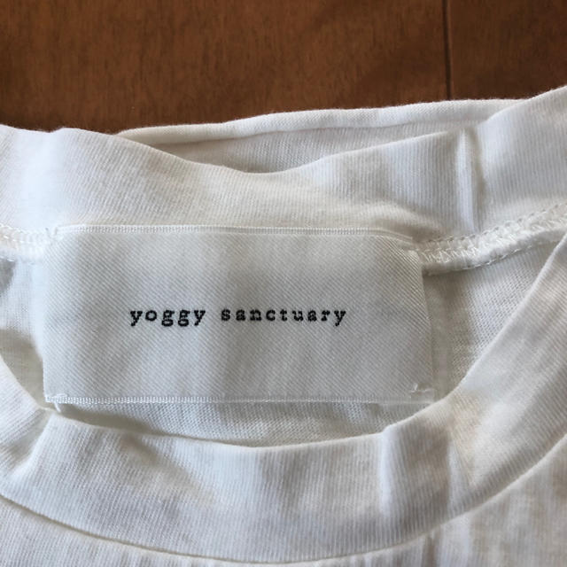 yoggy sanctuary ヨギーサンクチュアリー タンクトップ スポーツ/アウトドアのトレーニング/エクササイズ(ヨガ)の商品写真