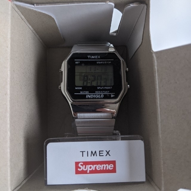 Supreme(シュプリーム)の【新品未使用】Supreme timex digital watch メンズの時計(腕時計(デジタル))の商品写真