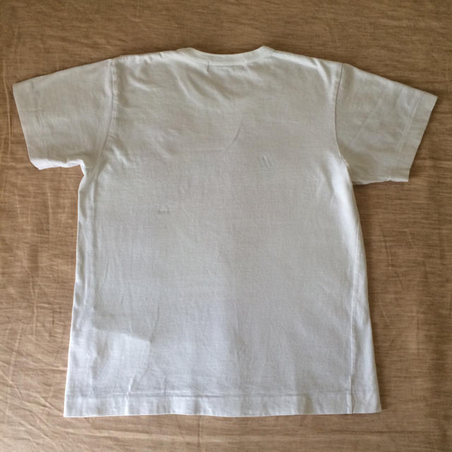 COMME des GARCONS(コムデギャルソン)のコムデギャルソン プレイ　Tシャツ　Lサイズ レディースのトップス(Tシャツ(半袖/袖なし))の商品写真