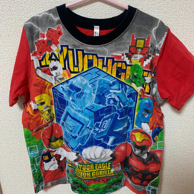 動物戦隊ジュウオウジャー　ジュウオウジャー　光るパジャマ　パジャマ キッズ/ベビー/マタニティのキッズ服男の子用(90cm~)(パジャマ)の商品写真