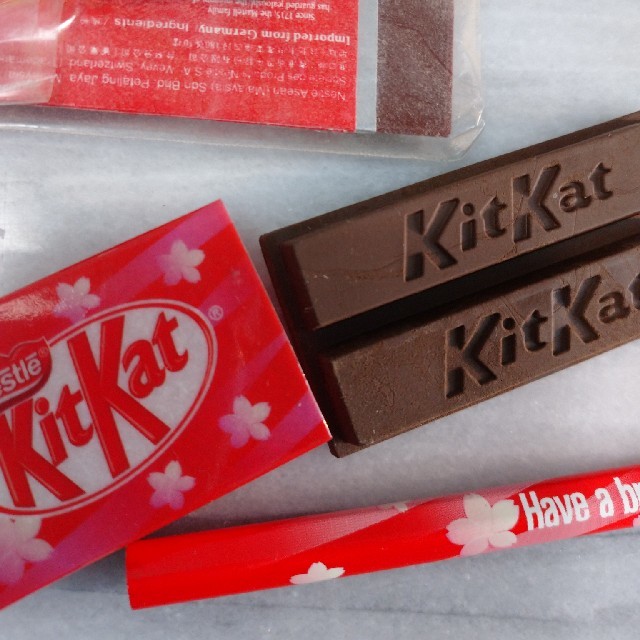 KitKat 文具セット エンタメ/ホビーのおもちゃ/ぬいぐるみ(キャラクターグッズ)の商品写真