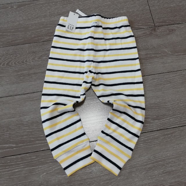 babyGAP(ベビーギャップ)の新品未使用！Baby gap パンツ キッズ/ベビー/マタニティのキッズ服男の子用(90cm~)(パンツ/スパッツ)の商品写真