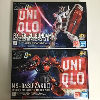 バンダイ(BANDAI)のユニクロ ガンプラ 40周年アニバーサリーUT 限定 ガンダム ザク セット(模型/プラモデル)