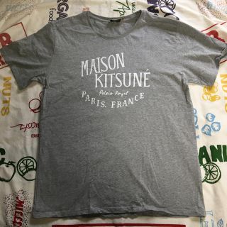 メゾンキツネ(MAISON KITSUNE')のMAISON KITSUNEロゴ　Tシャツ　希少サイズ　xxl 美used(Tシャツ/カットソー(半袖/袖なし))