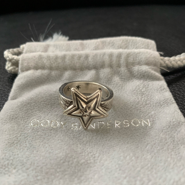 CODY SANDERSON TINY STAR RING コディサンダーソン