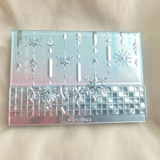 マキアージュ(MAQuillAGE)の【断捨離特価】マキアージュ アナ雪パクトケース(ボトル・ケース・携帯小物)