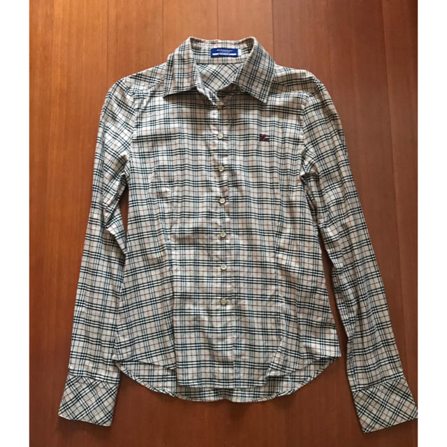 BURBERRY BLUE LABEL(バーバリーブルーレーベル)のチェックシャツ レディースのトップス(シャツ/ブラウス(長袖/七分))の商品写真