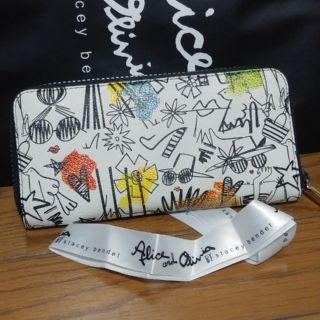 アリスアンドオリビア(Alice+Olivia)のアリス＋オリビア　長財布　総柄(財布)