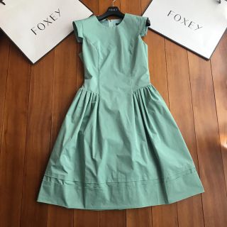 フォクシー(FOXEY)の♡美品♡フォクシー　グログランワンピース(ひざ丈ワンピース)