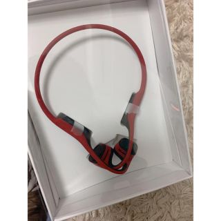 【新品・未使用】AFTER SHOKZ 骨伝導イヤホン RED(ヘッドフォン/イヤフォン)