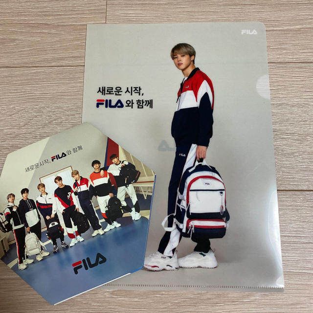 防弾少年団(BTS)(ボウダンショウネンダン)のBTS FILA クリアファイル ジミン JIMIN 商品紹介冊子 新品未使用 エンタメ/ホビーのタレントグッズ(アイドルグッズ)の商品写真