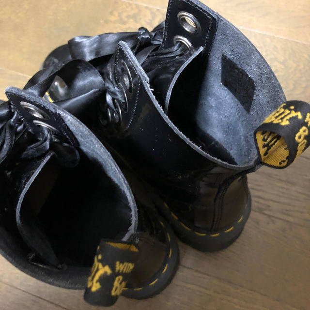 Dr.Martens(ドクターマーチン)のドクターマーチン　厚底　リボン レディースの靴/シューズ(ブーツ)の商品写真