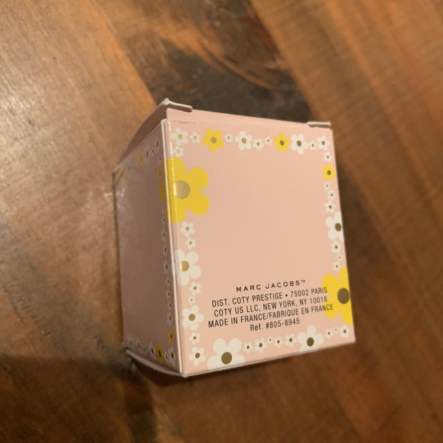 MARC JACOBS(マークジェイコブス)のMARC JACOBS♡DAISY EAU SO FRESH 練り香水 コスメ/美容の香水(香水(女性用))の商品写真