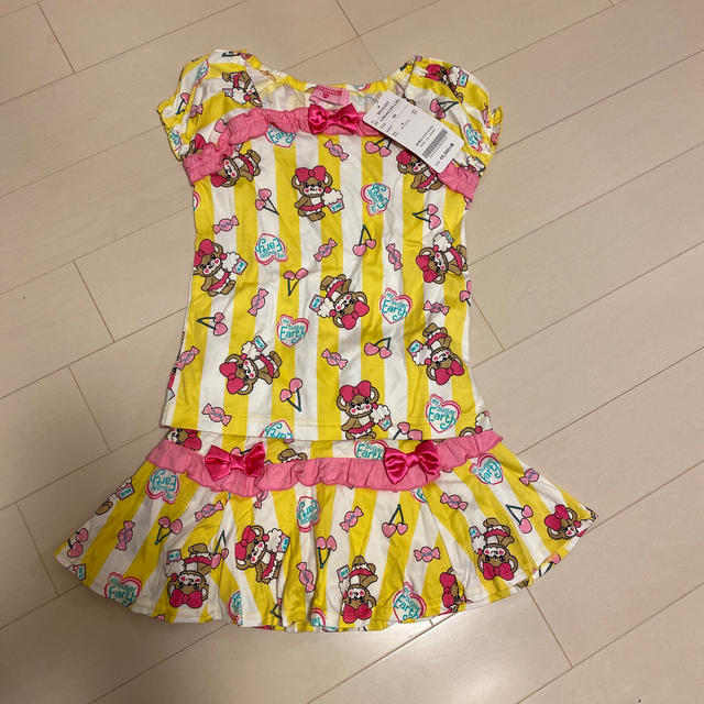 EARTHMAGIC(アースマジック)のアースマジック　セットアップ キッズ/ベビー/マタニティのキッズ服女の子用(90cm~)(その他)の商品写真