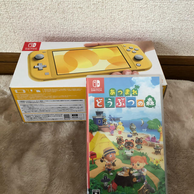 新品　switch lite 本体　イエロー　あつまれどうぶつの森ソフトのセット