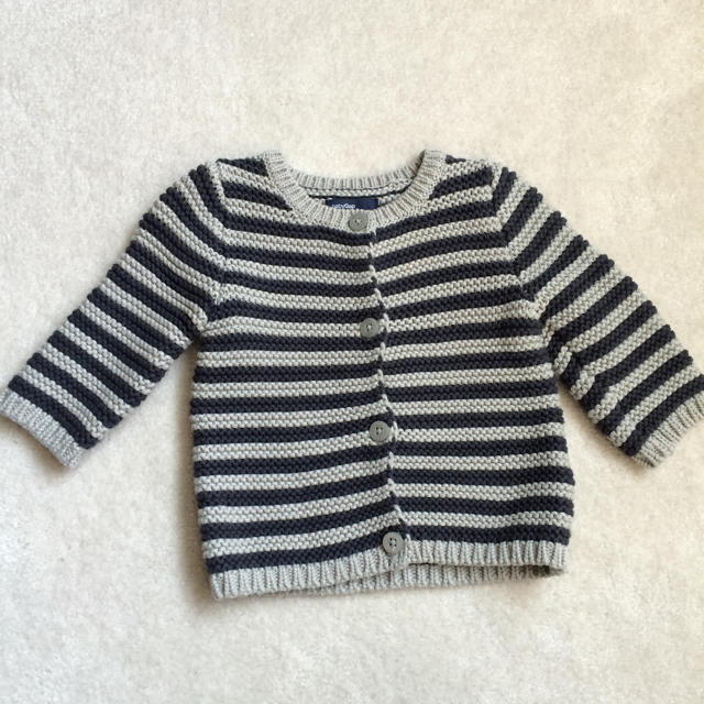 babyGAP(ベビーギャップ)のBaby Gap ニットカーディガン☆ キッズ/ベビー/マタニティのベビー服(~85cm)(カーディガン/ボレロ)の商品写真