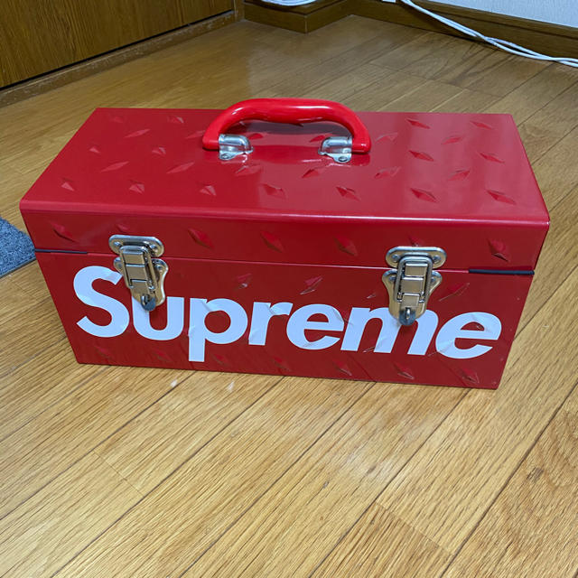 Supreme(シュプリーム)のSupreme 18FW Diamond Plate Tool Box  インテリア/住まい/日用品の収納家具(ケース/ボックス)の商品写真