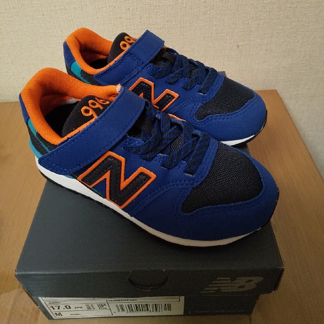 New Balance(ニューバランス)の【新品未使用】ニューバランススニーカー キッズ/ベビー/マタニティのキッズ靴/シューズ(15cm~)(スニーカー)の商品写真