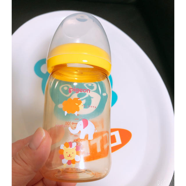 Pigeon(ピジョン)のピジョン 母乳実感 哺乳瓶　160ml  3本セット キッズ/ベビー/マタニティの授乳/お食事用品(哺乳ビン)の商品写真