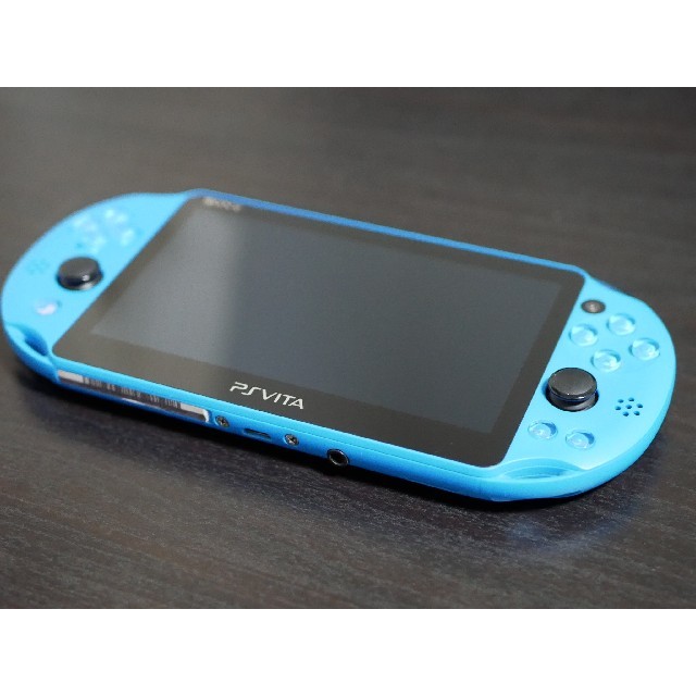 ps vita 2000 16gbメモリカード ソフト2本付 - 携帯用ゲーム機本体