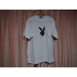 プレイボーイ(PLAYBOY)のPLAYBOYのTシャツ白（L)新品タグ付き袋入り！。(Tシャツ/カットソー(半袖/袖なし))