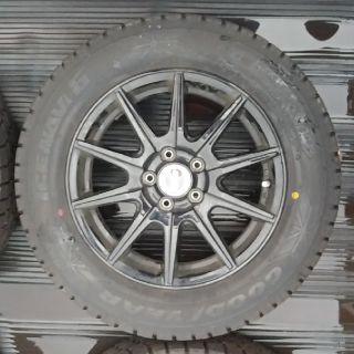 グッドイヤー(Goodyear)の195/65R15　スタッドレス　４本セット　2018製(タイヤ・ホイールセット)