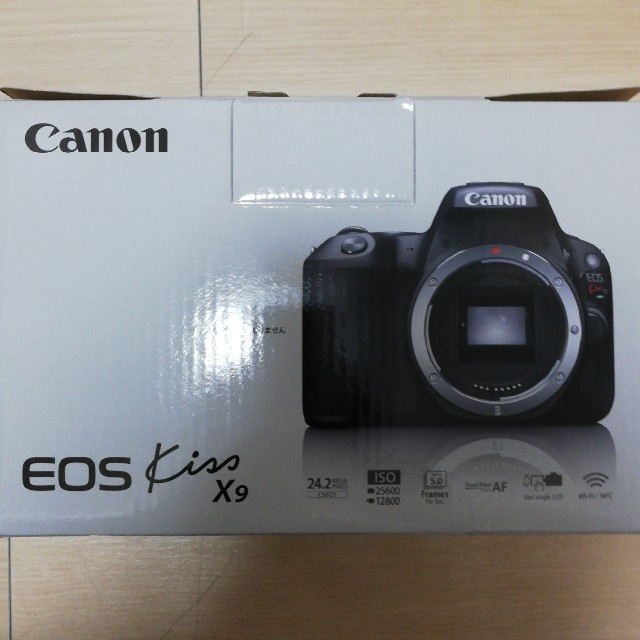 Canon(キヤノン)のEOSKISS X9 ボディのみ スマホ/家電/カメラのカメラ(デジタル一眼)の商品写真