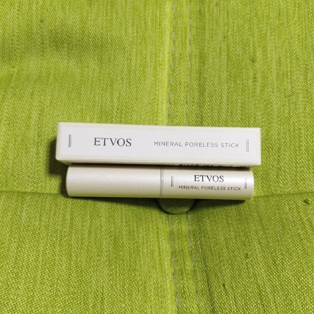 ETVOS(エトヴォス)のかにゃ様専用　ETVOS ミネラルポアレススティック コスメ/美容のベースメイク/化粧品(化粧下地)の商品写真