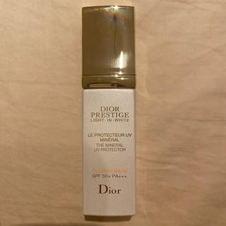 ディオール(Dior)のDIORプレステージ ホワイト ル プロテクター ルミエール UV(BBクリーム)