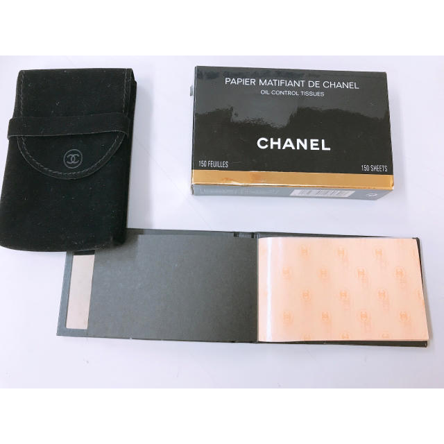 CHANEL(シャネル)のCHANELあぶらとり紙 コスメ/美容のベースメイク/化粧品(その他)の商品写真