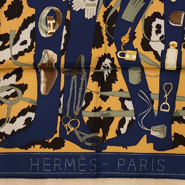 Hermes(エルメス)のれいこ様ご専用  エルメススカーフ未使用 レディースのファッション小物(バンダナ/スカーフ)の商品写真