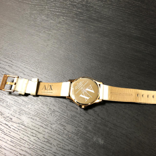 ARMANI EXCHANGE(アルマーニエクスチェンジ)の💖アルマーニエクスチェンジ　レディース💖シャインホワイト レディースのファッション小物(腕時計)の商品写真