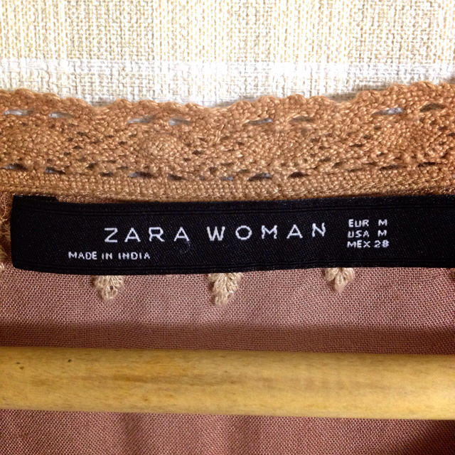 ZARA(ザラ)のZARA 刺繍ワンピ レディースのワンピース(ミニワンピース)の商品写真