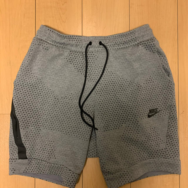 NIKE - Nike テックフリースハーフパンツ Mサイズの通販 by しょうたろう's shop｜ナイキならラクマ