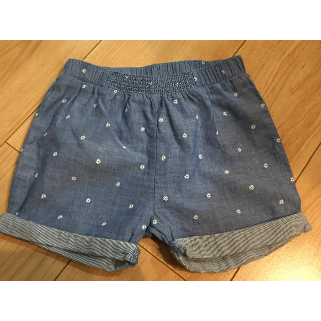 H&M(エイチアンドエム)のH&M コットンショートパンツ 100 キッズ/ベビー/マタニティのキッズ服女の子用(90cm~)(パンツ/スパッツ)の商品写真