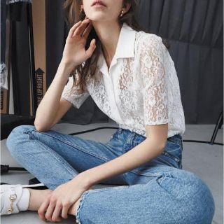 マウジー(moussy)の大人気！　マウジー  レース フィットシャツ　半袖シャツ　(シャツ/ブラウス(半袖/袖なし))