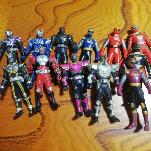 仮面ライダー、レンジャー　フィギア