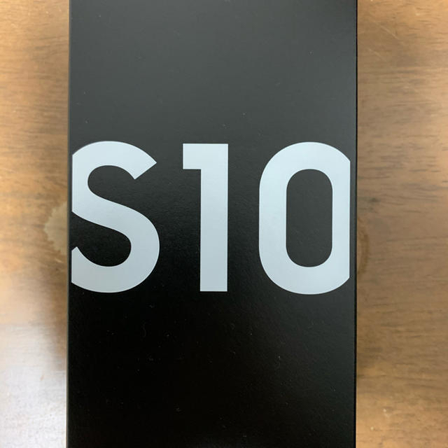 GALAXY S10 新品　半額　SIMフリーPrismwhite容量