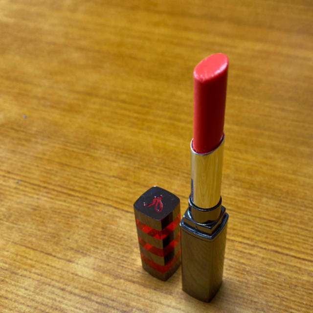agnes b.(アニエスベー)のアニエスベー グロッシー リップスティック EX ピーチゴールド コスメ/美容のベースメイク/化粧品(口紅)の商品写真