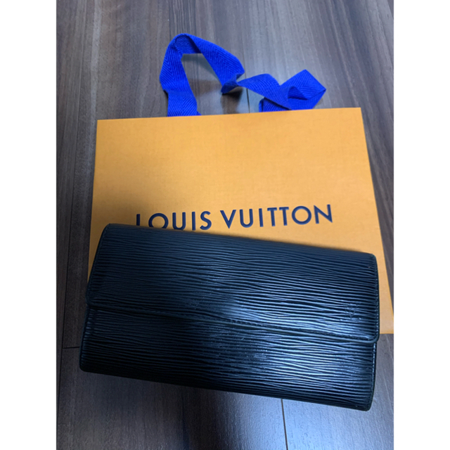 LOUIS VUITTON(ルイヴィトン)の【正規品】LOUIS VUITTON エピ ポルトフォイユサラ ノワール（黒） メンズのファッション小物(長財布)の商品写真