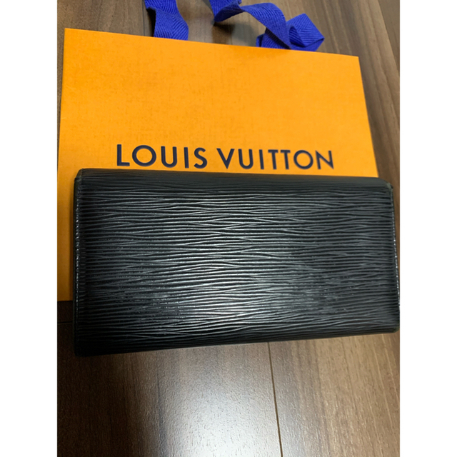 LOUIS VUITTON(ルイヴィトン)の【正規品】LOUIS VUITTON エピ ポルトフォイユサラ ノワール（黒） メンズのファッション小物(長財布)の商品写真