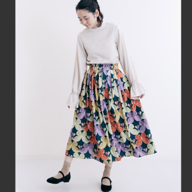 新品 メルロー☆小鳥柄スカート