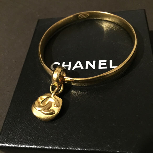 CHANEL(シャネル)のブレスレット レディースのアクセサリー(ブレスレット/バングル)の商品写真