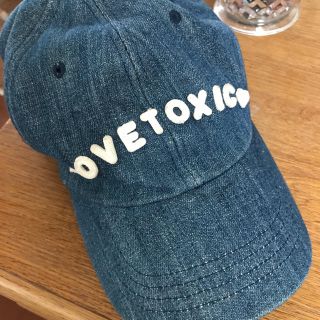 ラブトキシック(lovetoxic)のキャップ　　数日間のお値下げ(帽子)