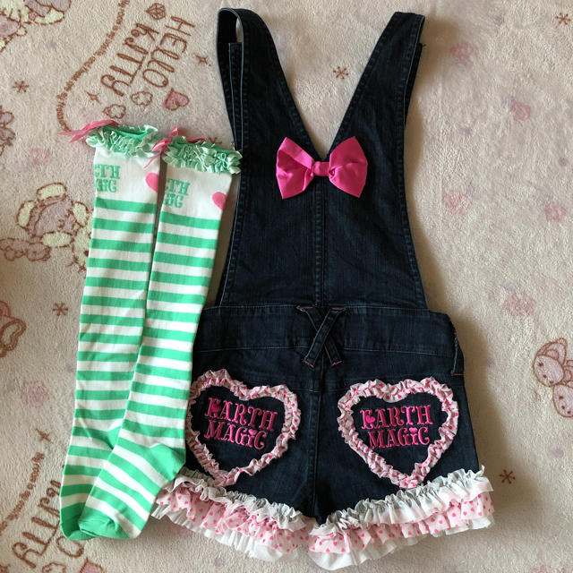 EARTHMAGIC(アースマジック)のアースマジック　140サイズ   キッズ/ベビー/マタニティのキッズ服女の子用(90cm~)(その他)の商品写真