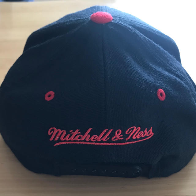 MITCHELL & NESS(ミッチェルアンドネス)のキャップ シカゴブルズ BULLS レディースの帽子(キャップ)の商品写真