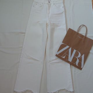 ザラ(ZARA)のZARAザラワイドバキーパンツ白デニム34S完売(デニム/ジーンズ)