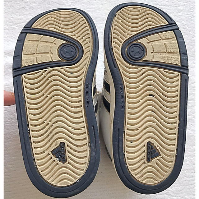 adidas(アディダス)のアディダス キッズ ベビー スニーカー 靴 14㎝ キッズ/ベビー/マタニティのベビー靴/シューズ(~14cm)(スニーカー)の商品写真