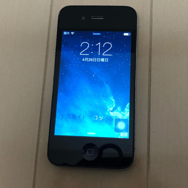 Apple(アップル)のi iPhone 4 BLACK 32GB スマホ/家電/カメラのスマートフォン/携帯電話(スマートフォン本体)の商品写真