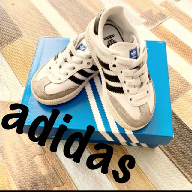 adidas(アディダス)のadidasベビースニーカー キッズ/ベビー/マタニティのベビー靴/シューズ(~14cm)(スニーカー)の商品写真